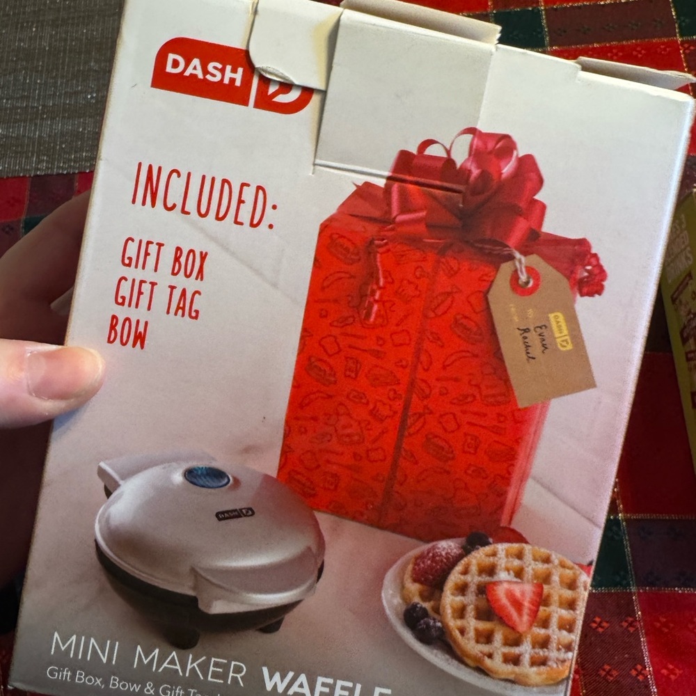 Mini Waffle Maker - Picture 3 of 4
